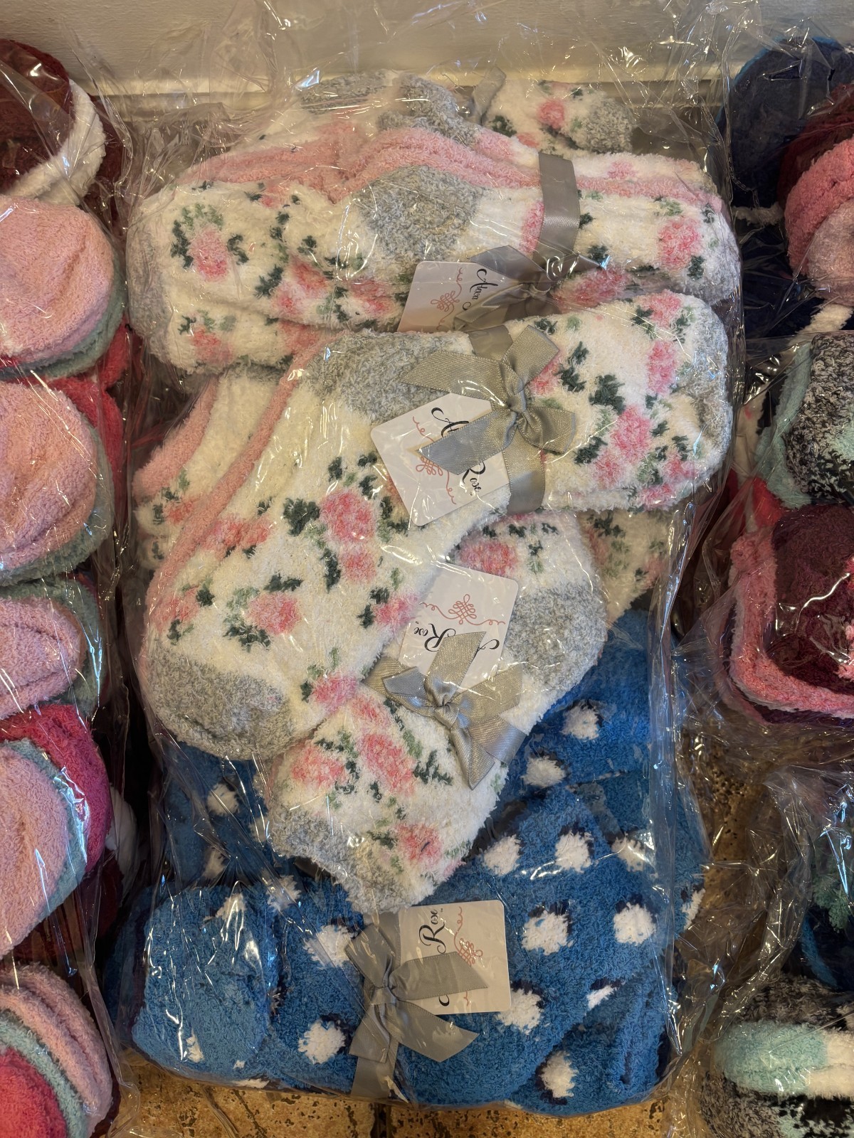 Lot of 32 Packs Cozy Fuzzy Socks 96 Pairs NEW Women’s Plush Slipper Gift Sets