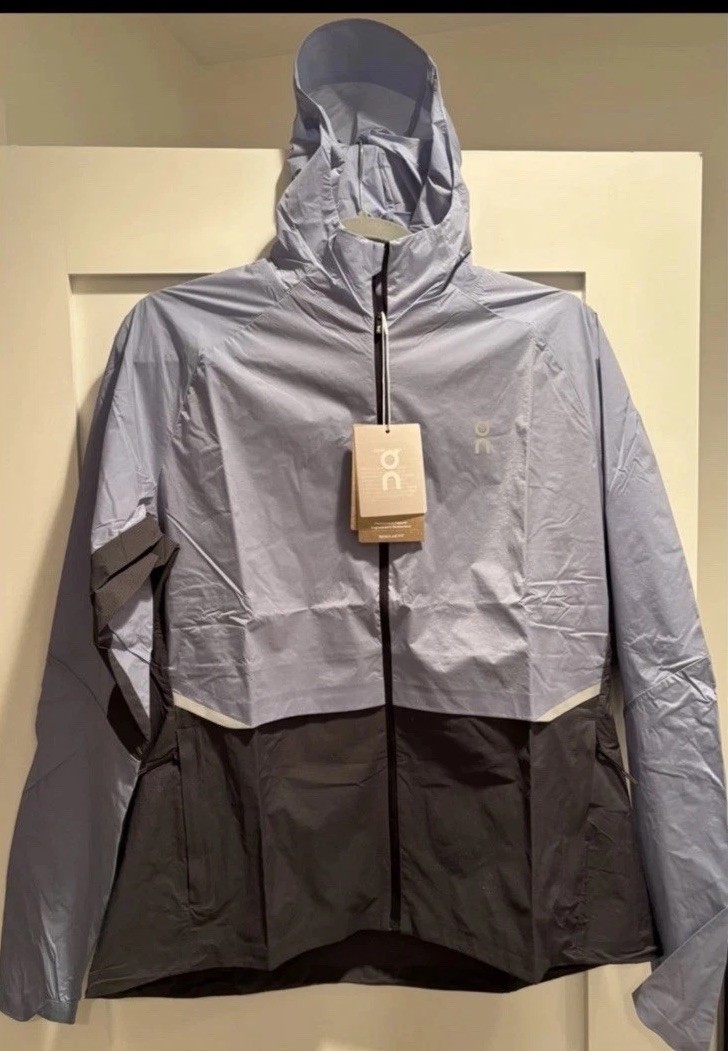 On Cloud Women’s Hooded Core Jacket Chambray/Eclipse Medium Lightweight Zipped