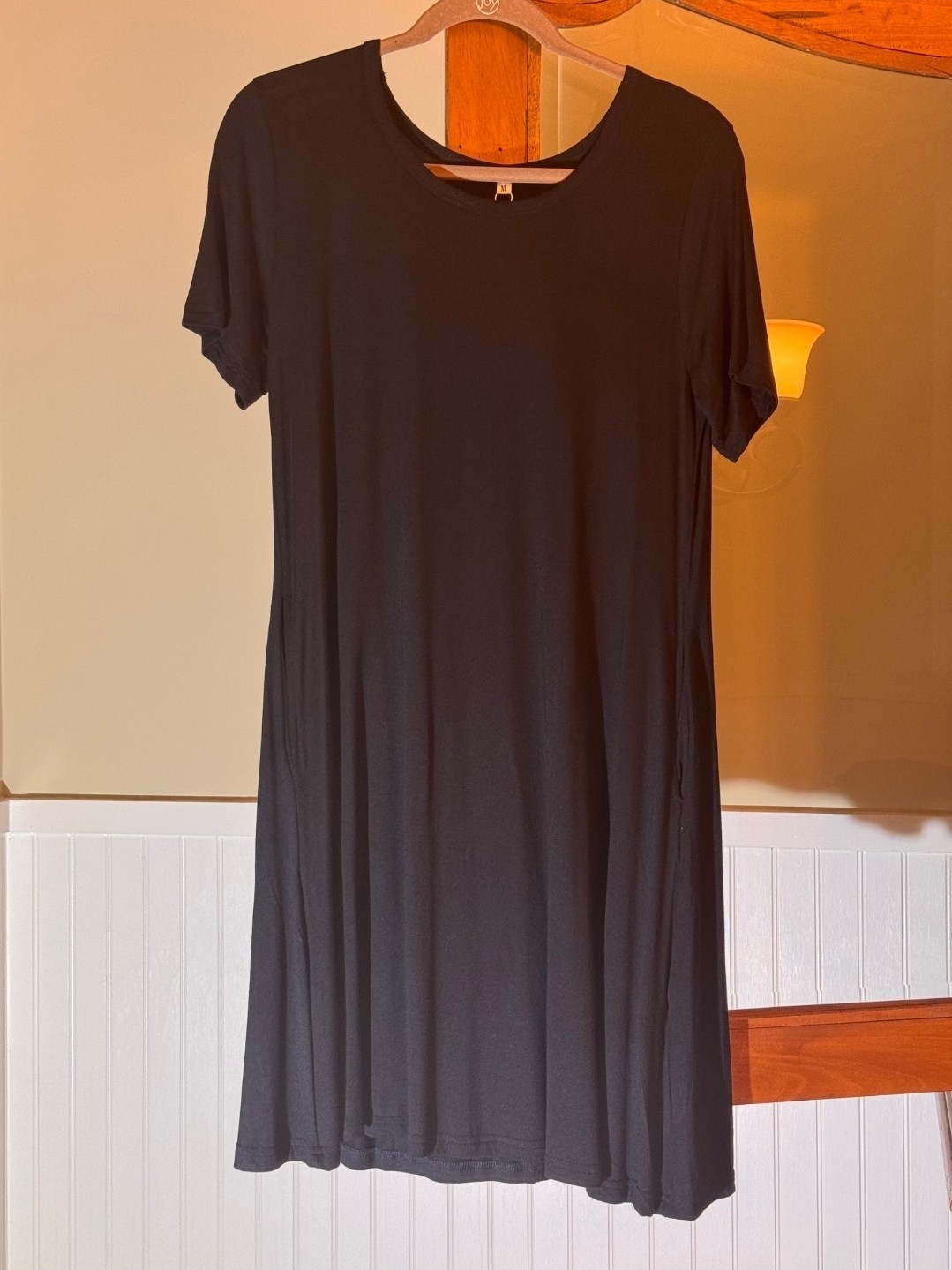 NWT WNEEDU Women’s Black Size M Short Sleeve Dress 95% Rayon 5% Spandex Blend