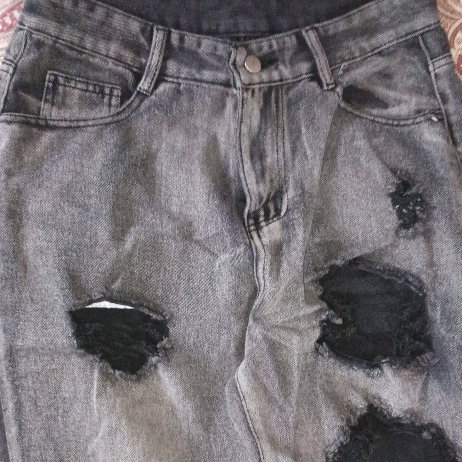 Women’s Gray Distressed Skinny Jeans Dark Wash Slim Fit Mid Rise 5-Pocket Size L