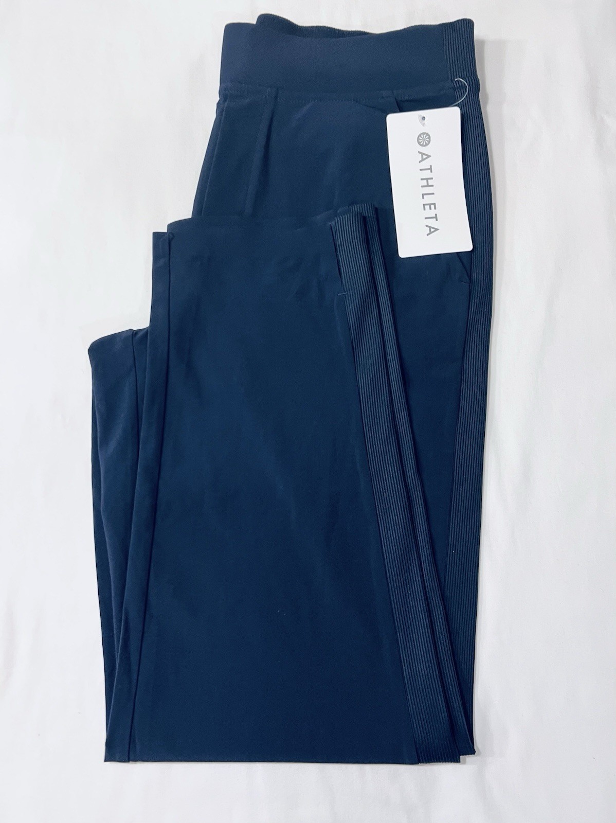 Athleta Brooklyn Ankle Pant .Navy Blue .Size 4-Waist 31 Inches.New ! # 198671