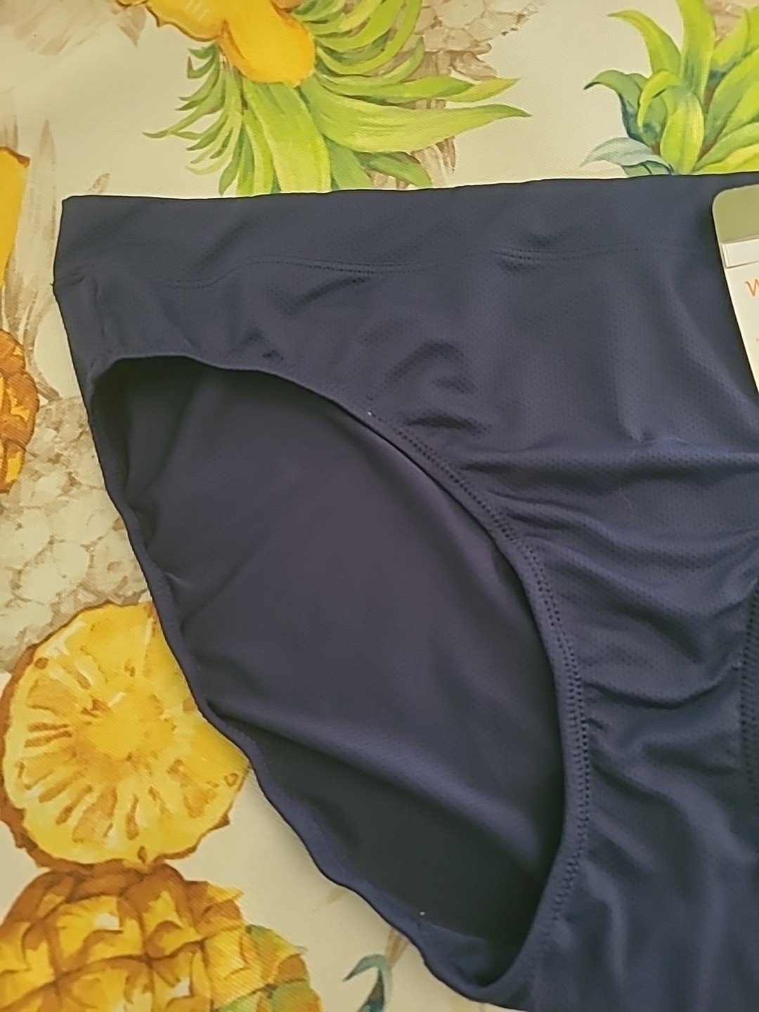 WARNERS MOISTURE WICKING Comfort Microfiber Bikini nwt $12.00