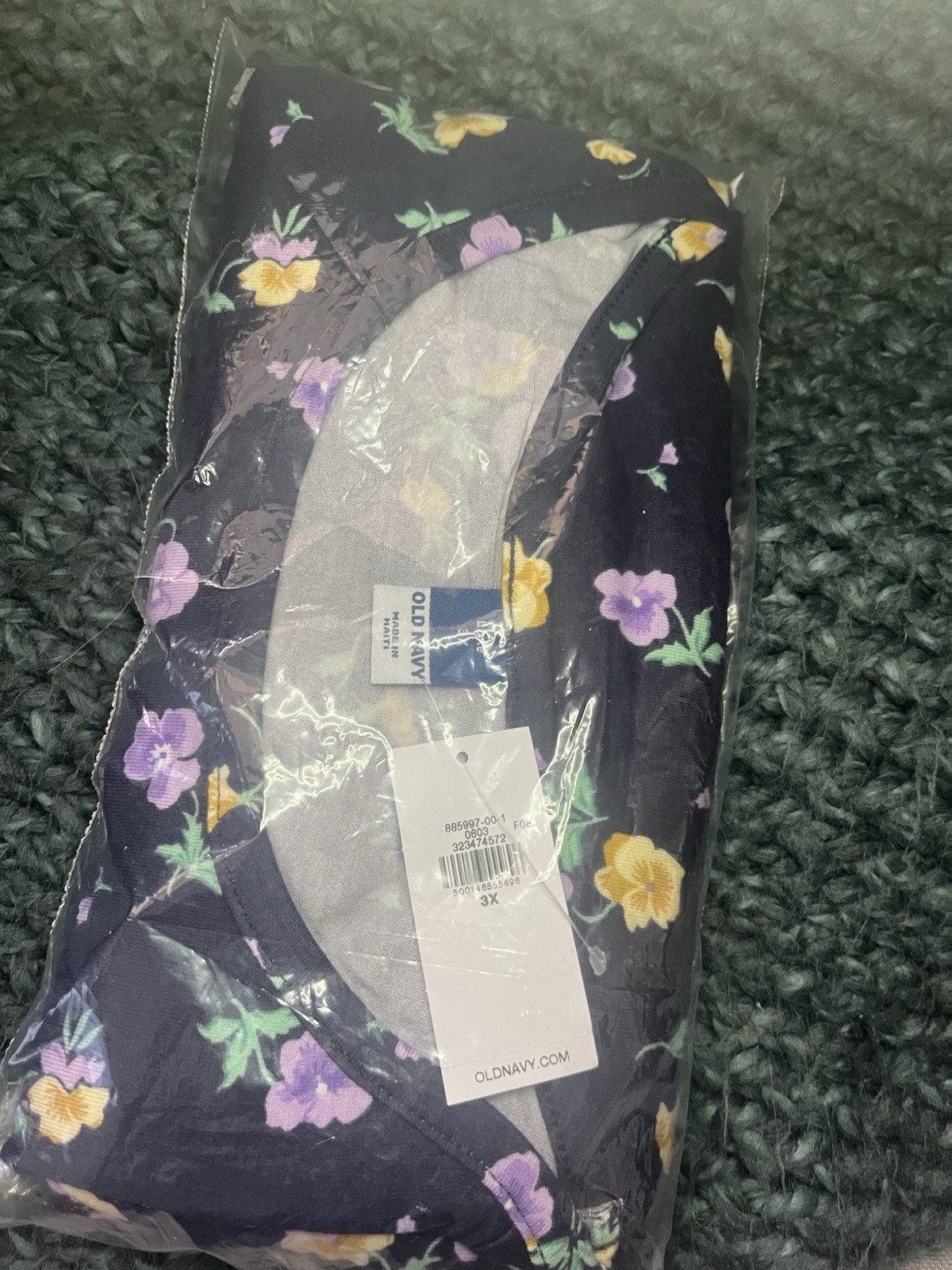 Old Navy Women’s Plus Size 3X Navy Floral V-Neck Top Purple Yellow Green