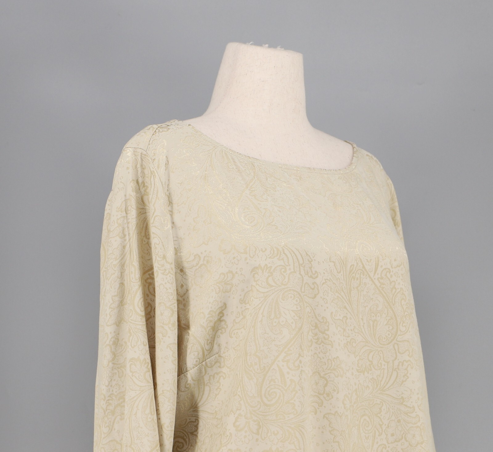 NWT CHICO’S $60 Metallic Jacquard Pullover 3/4 Sleeves Gold Size 3 (XL/16)