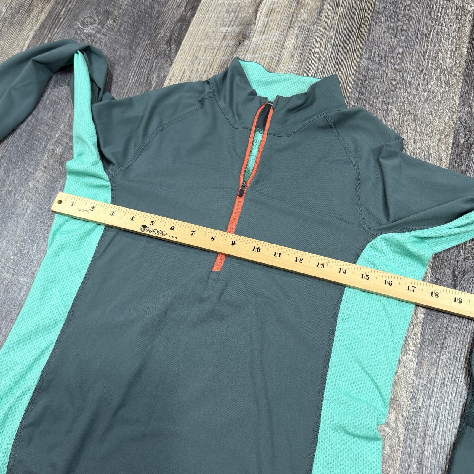 Patagonia Womens Gray All Weather 1/2 Zip Pullover Base Layer Small Running Top