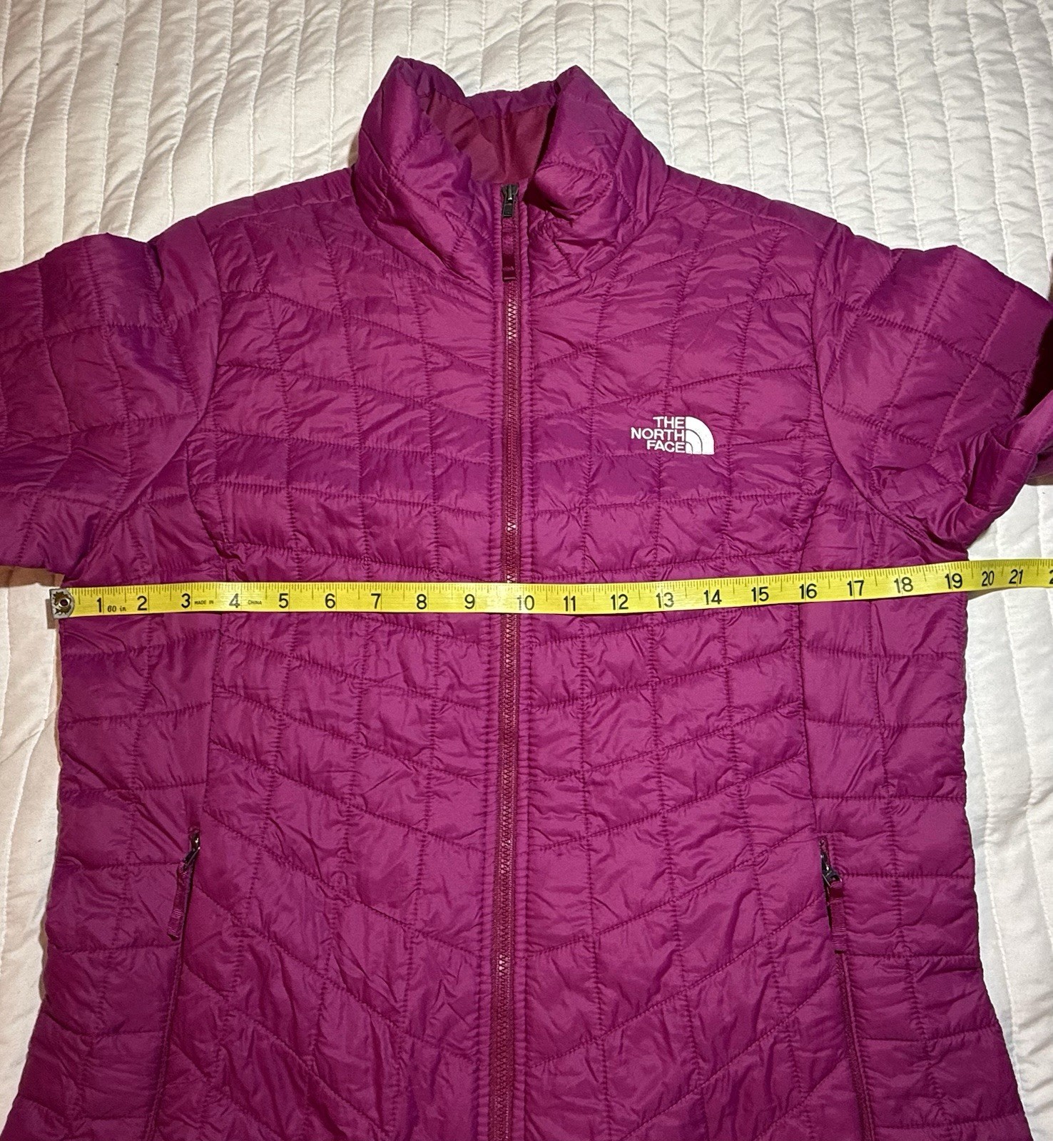 THE NORTH FACE Women’s Medium Raspberry Pink THERMOBALL™ ECO Insulated Jacket