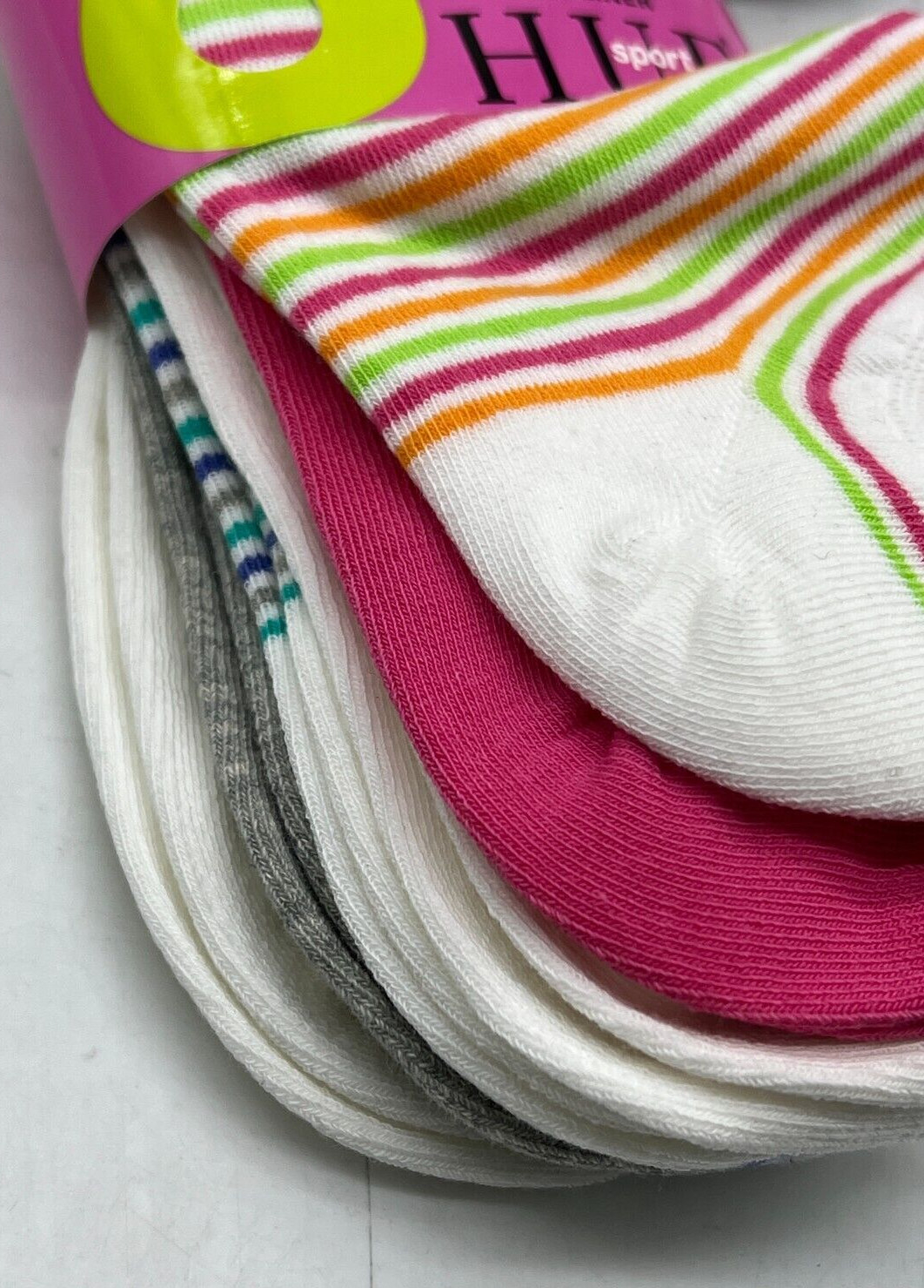 6 Pairs HUE Sport Multicolor Stripe Cotton Liner Socks One Size U6421