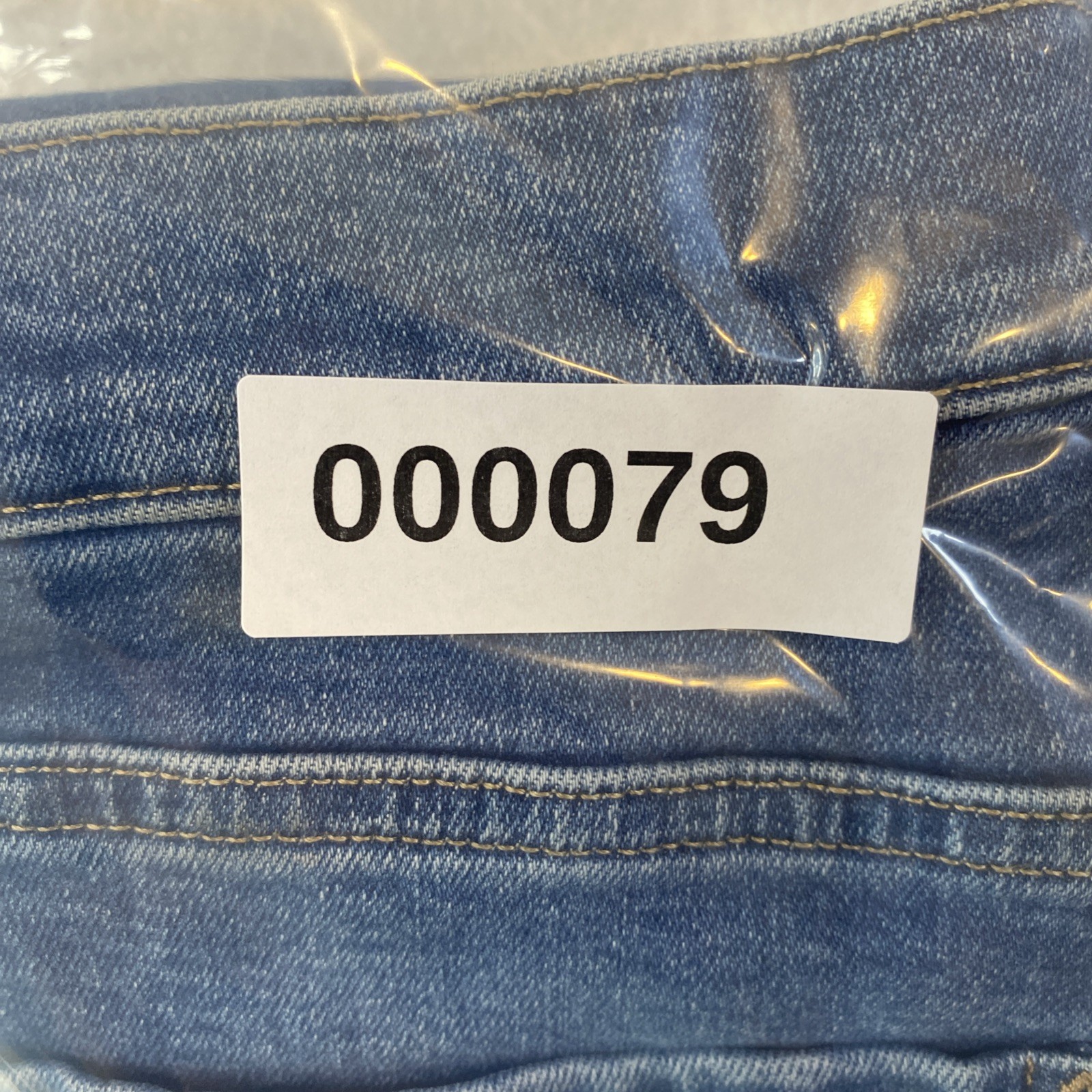 a.n.a a new approach High Rise Straight Leg Denim Jeans – Women’s Size 4T