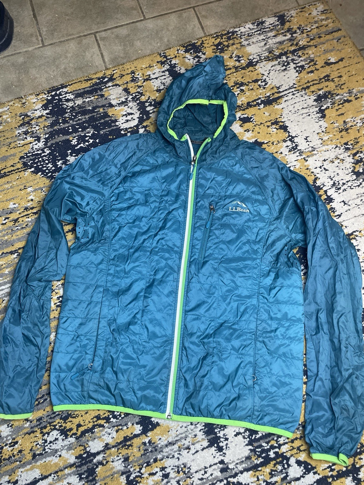 L.L. Bean Lightweight Fill Zip Jacket Blue Size Medium Quilted Vented