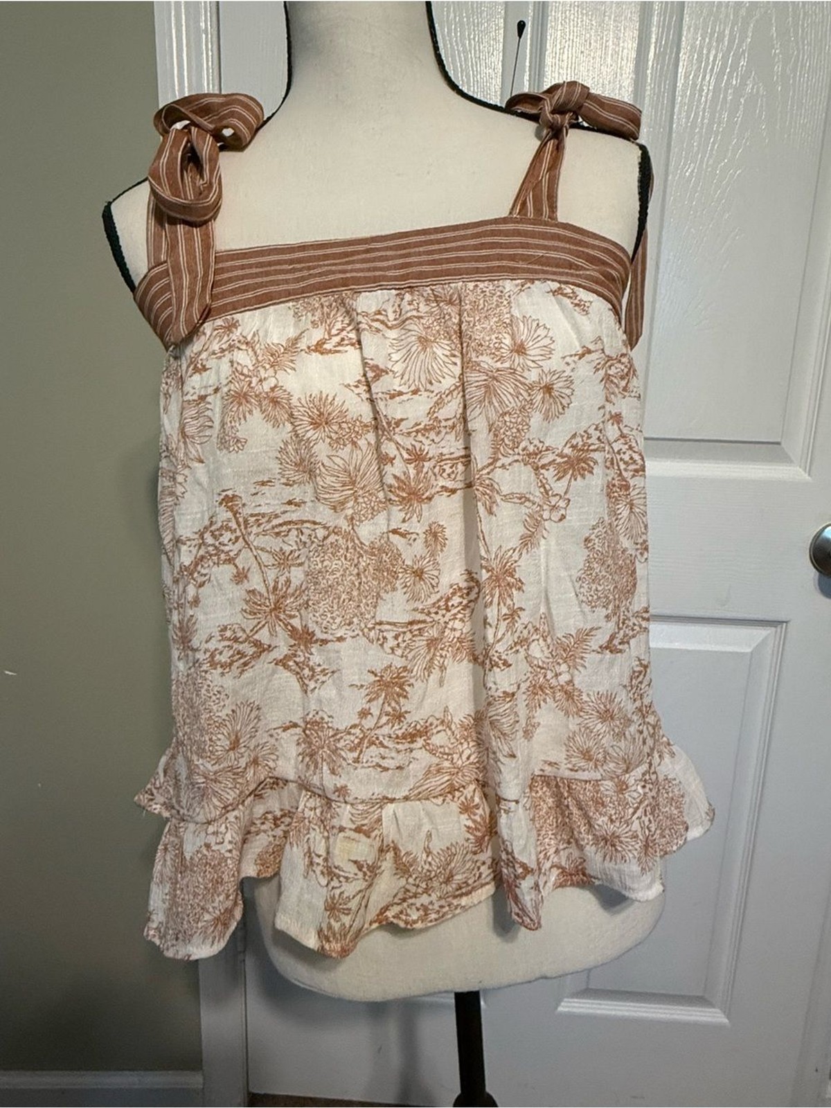 mine Cream and Brown Floral Tie-Shoulder Camisole