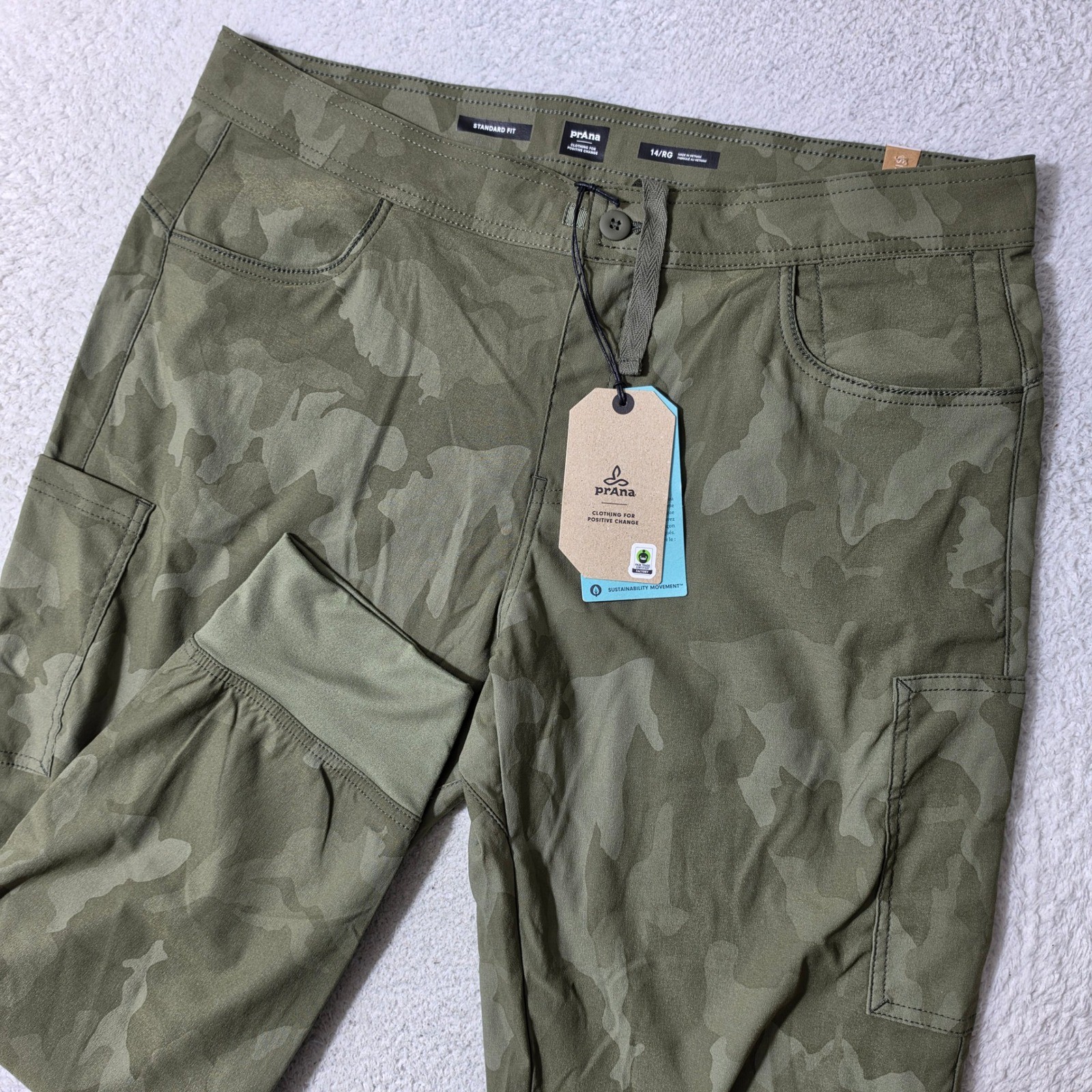 NEW! Prana Halle Jogger II Womens 14 RG Sage Camo Stretch 36/28