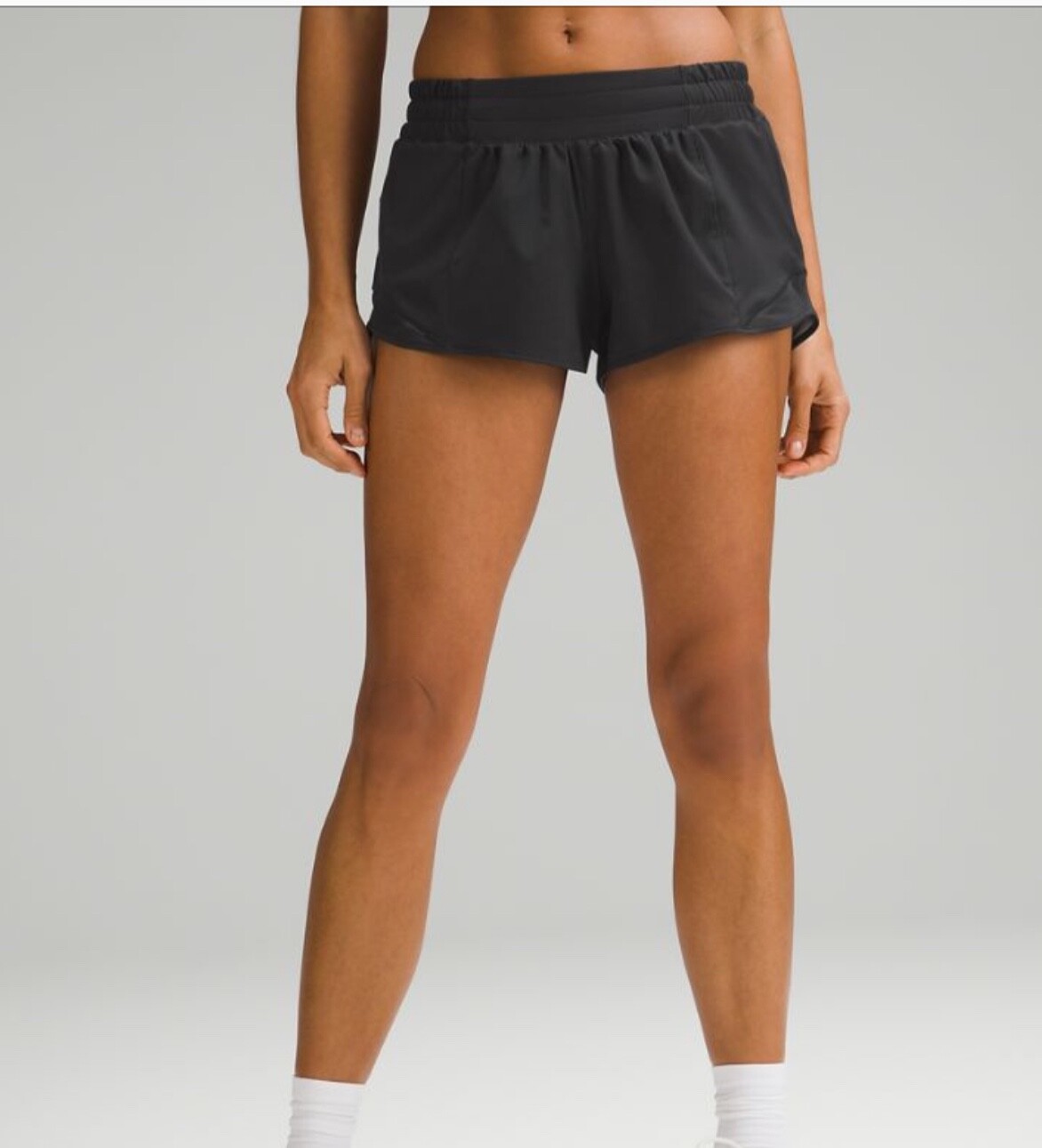 NWT Lululemon size 4 low rise Hotty hot shorts 2.5 inches lined Black