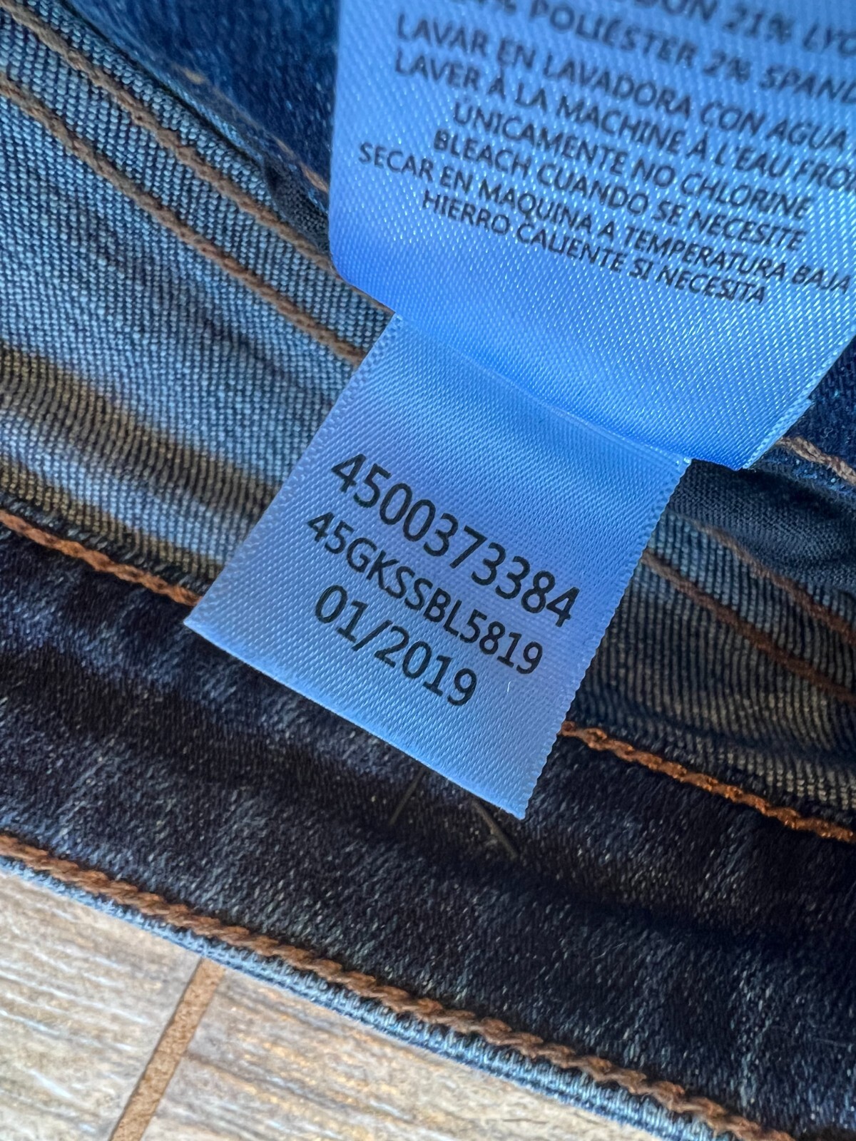 Joes Jeans Cropped size 28 Cuffed Denim Capri Stretch Womens Raw Hem Distressed