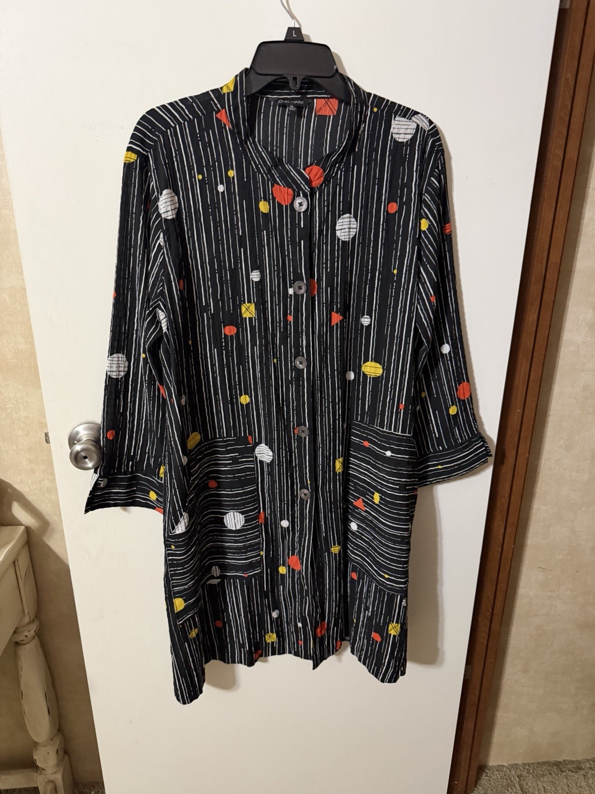 Women’s John Mark Size XL Long Top