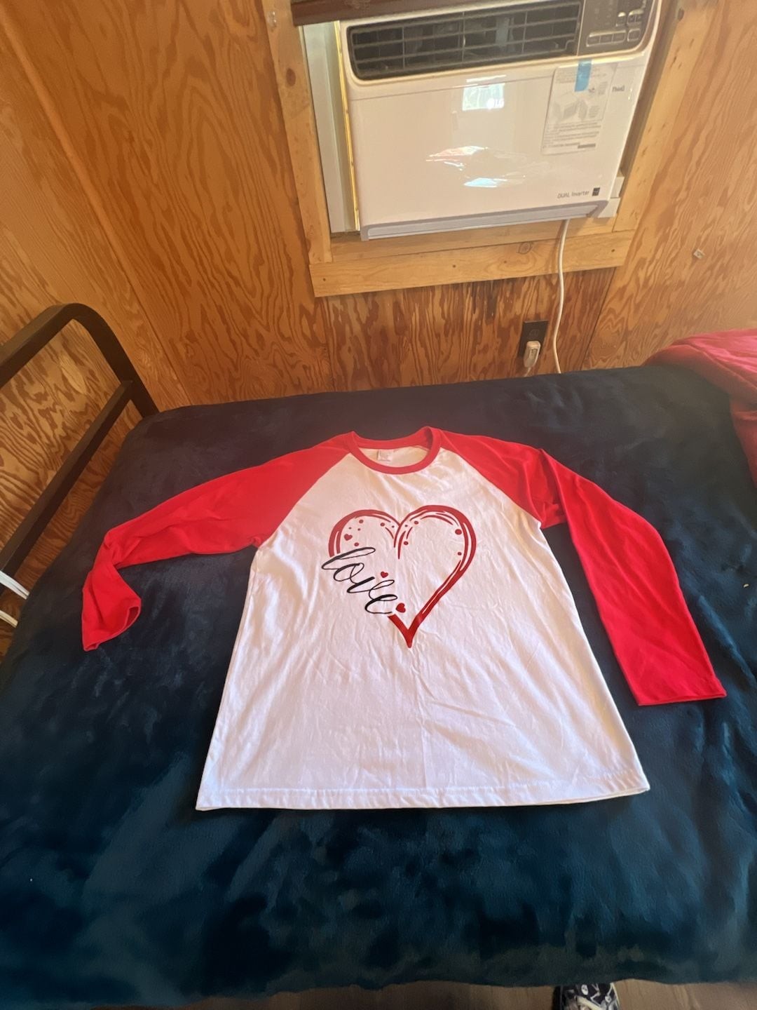 Valentine’s Day Heart Print Raglan Long Sleeve Shirt