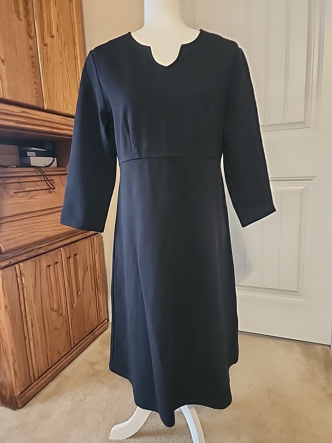 Orvis Black Dress Size Small, Viscose, Spandex & Nylon Super Stretchy NWOT