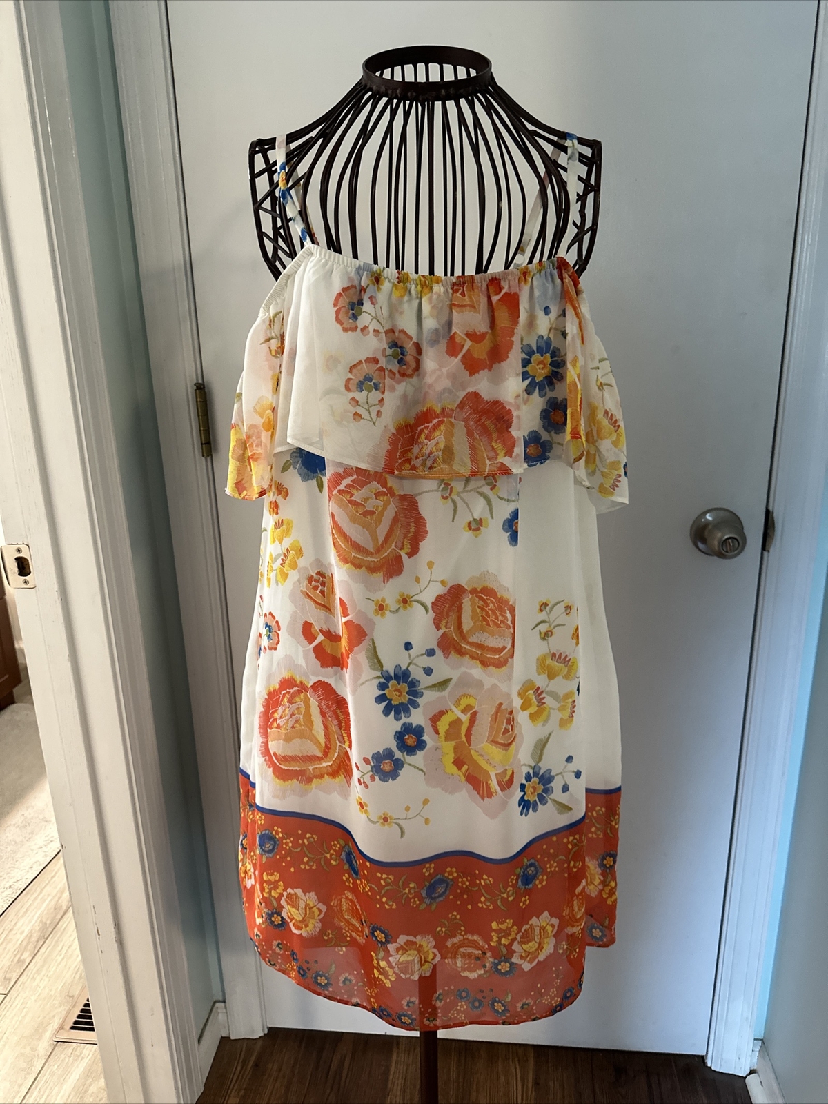 a buyer M floral summer dress white orange blue