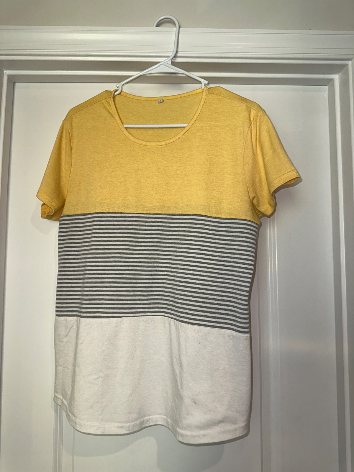 Large Unbranded T-Shirt for Women, Size Large, Yellow &