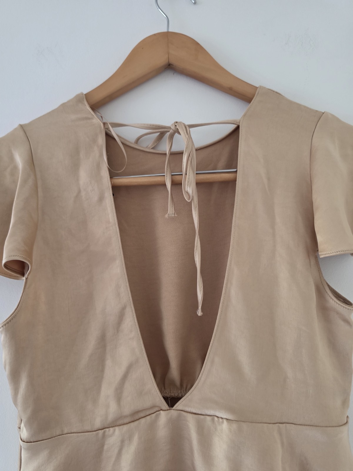 River island,woman’s gold satin back tie party summer,holiday top Size 10.