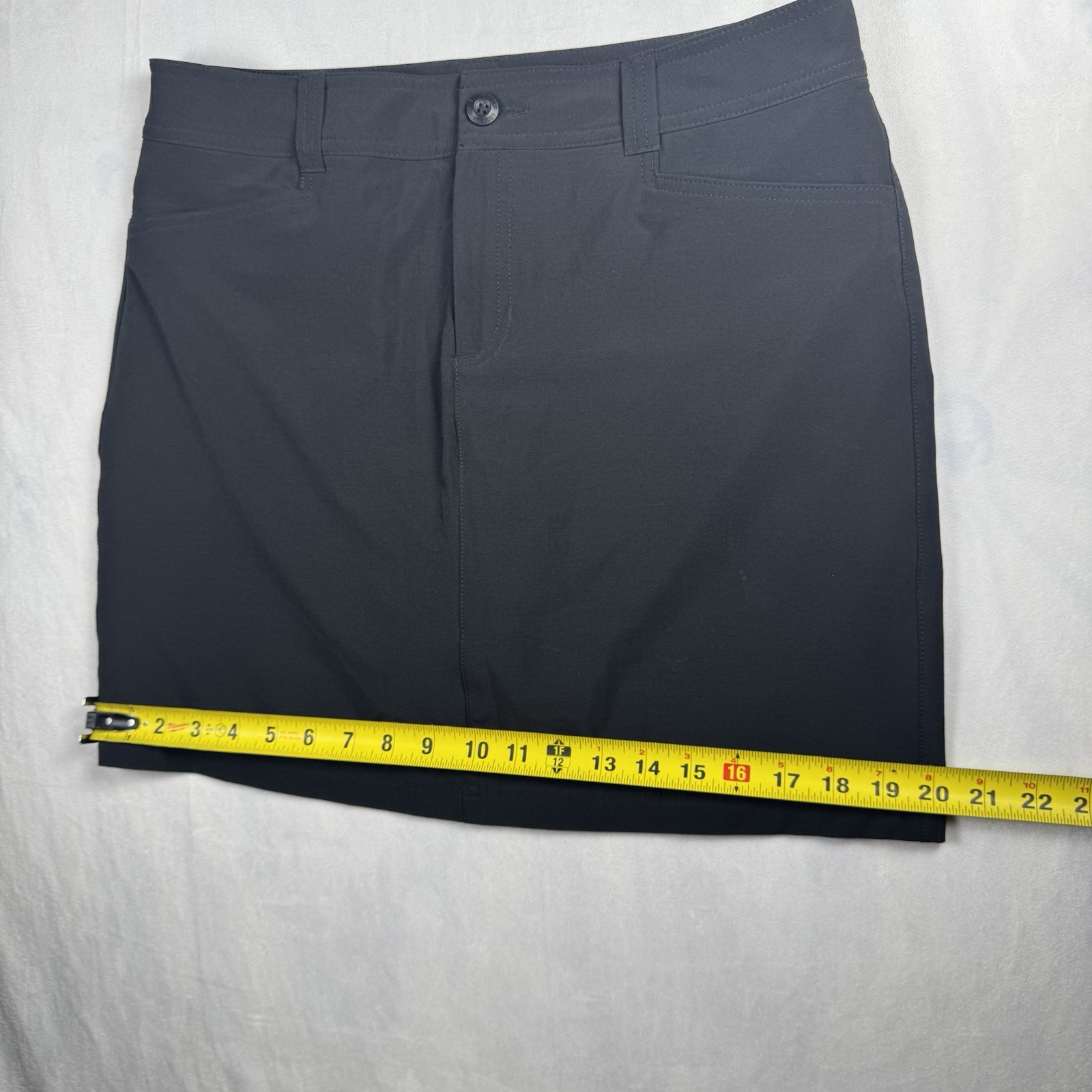 Eddie Bauer Adventure 2.0 Skort Women’s Size 6 Black Hiking Outdoors Athletic