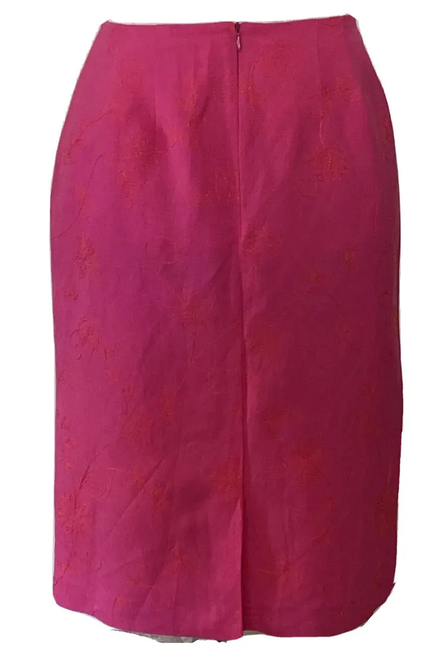 david N A Line Skirt Size 6. 55% Linen/ 45 Rayon. NWT Waist 28 L 23.5”