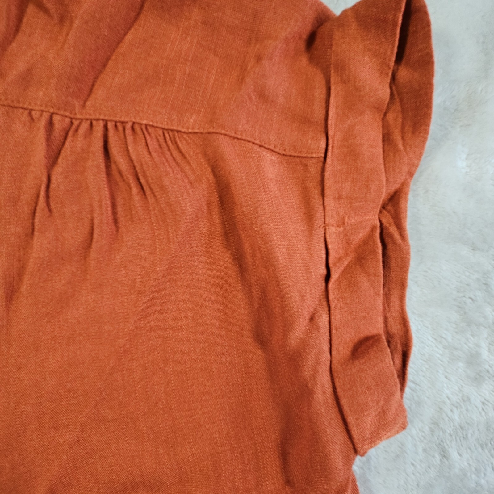 Daises Short Slv Button Up Blouse Womens Med Rust Brown 100% Rayon