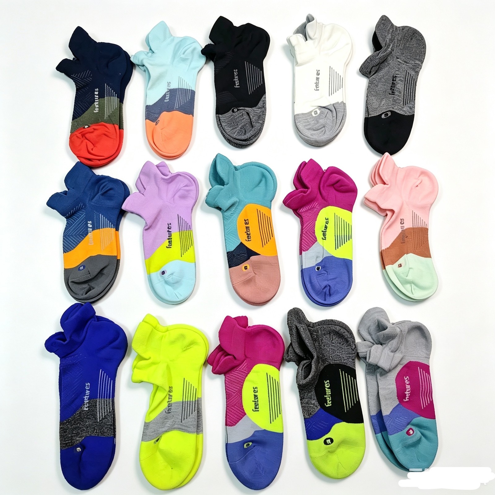 5 Pairs Feetures Multicolor No Show Sports Socks Random Color S/M/L