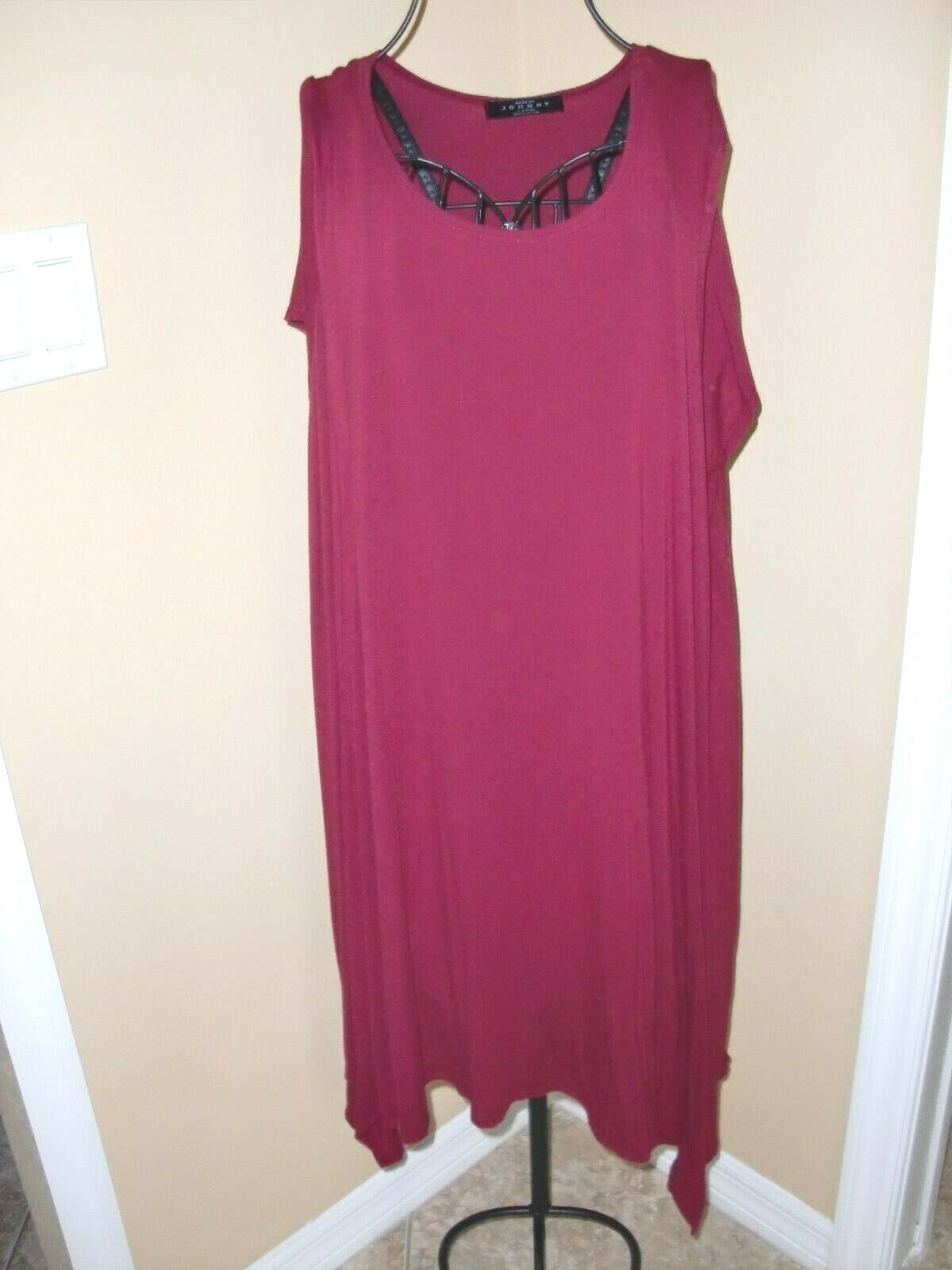 Women~MADE in USA by JOHNNY~BURGUNDY 95%Rayon/5%Spandex Tunic Blouse/Top size L
