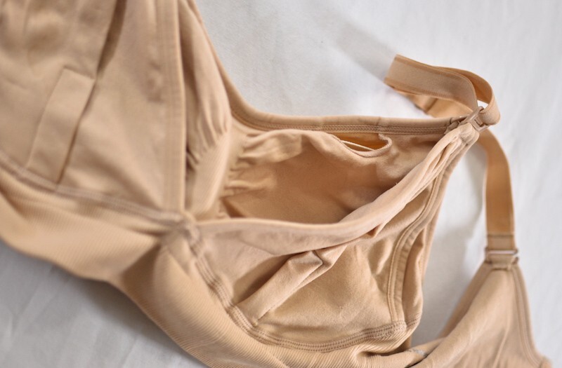 Women’s beige nursing bra size medium 4 way stretch removable padding 3 hooks