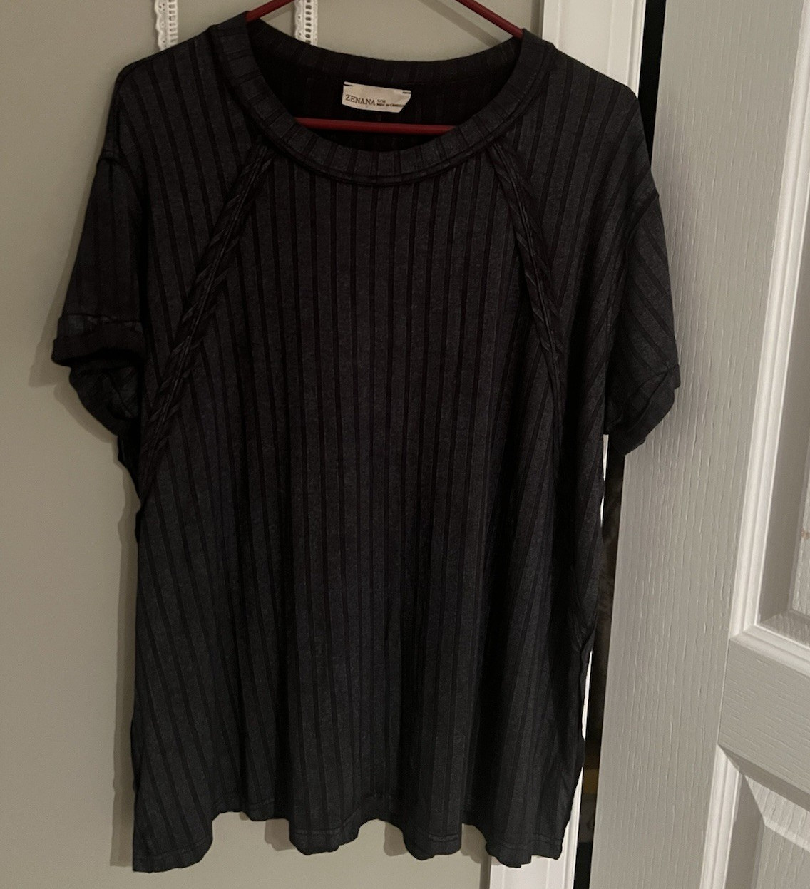 Zenana Gray Striped Ribbed Knit Crew Neck Short Sleeve T-Shirt S/M RTW-8493-A