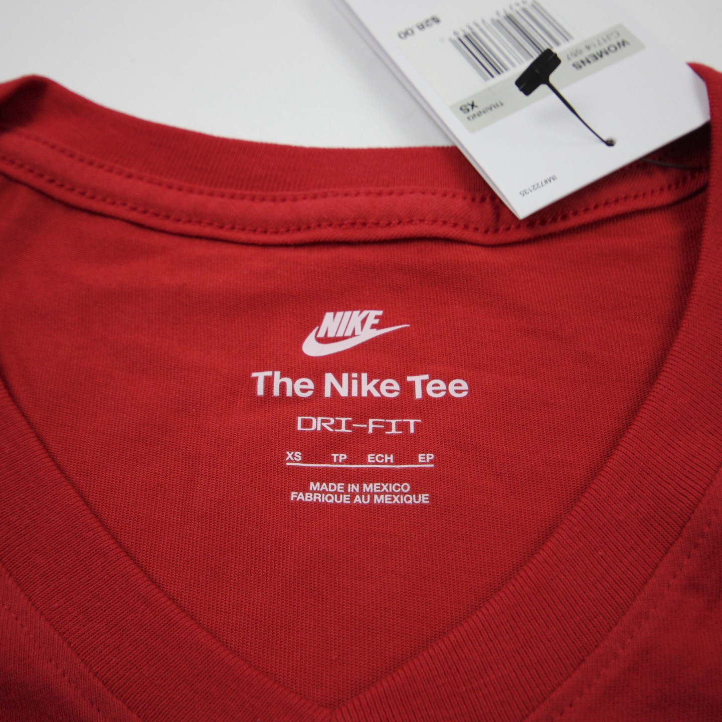 Nike Short Sleeve Shirt Women’s Red New with Tags Multiple Sizes