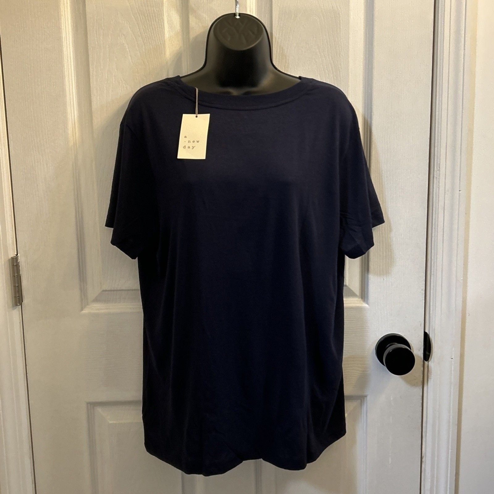 NWT A New Day Women’s XL Navy Blue Crew Neck T-Shirt Cotton Blend Modal Tee