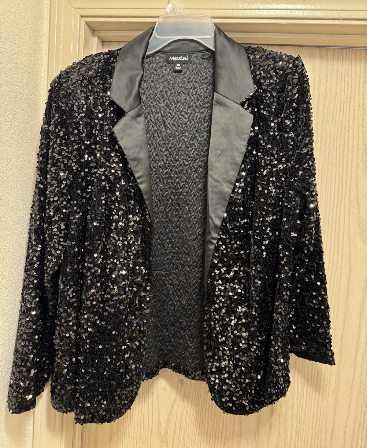 Messini Women’s Plus 2X Black Sequin Open Front Lined Jacket Satin Lapel