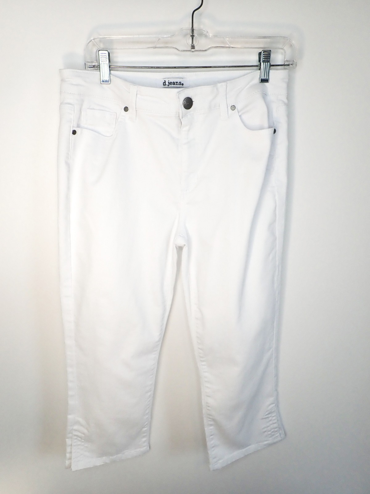 d.jeans Women’s White Denim Capri Jeans Solid Button Zip 5-Pocket Slit Size 6