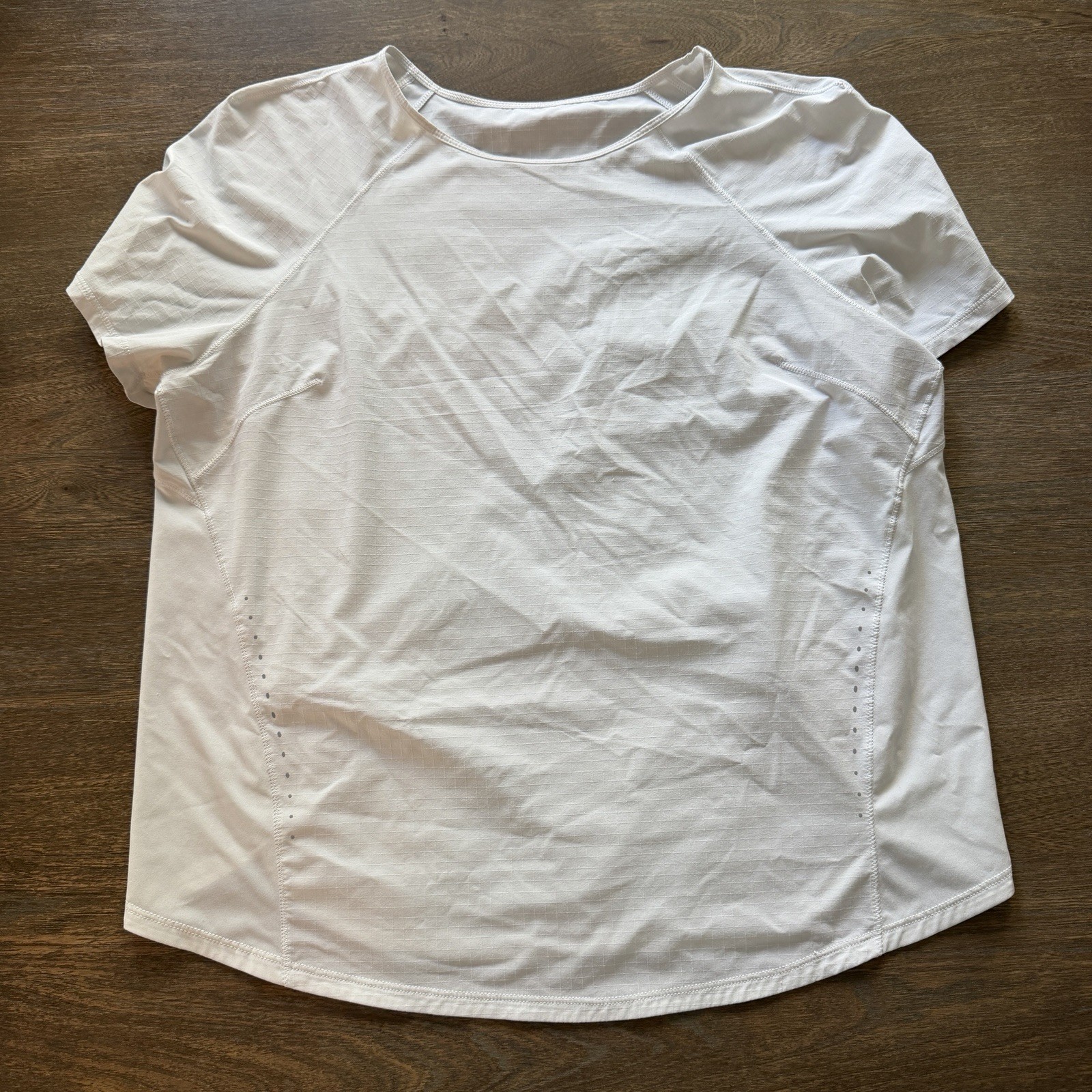 Lululemon Women’s Large White Short Sleeve Running Athletic Gym Tennis Top
