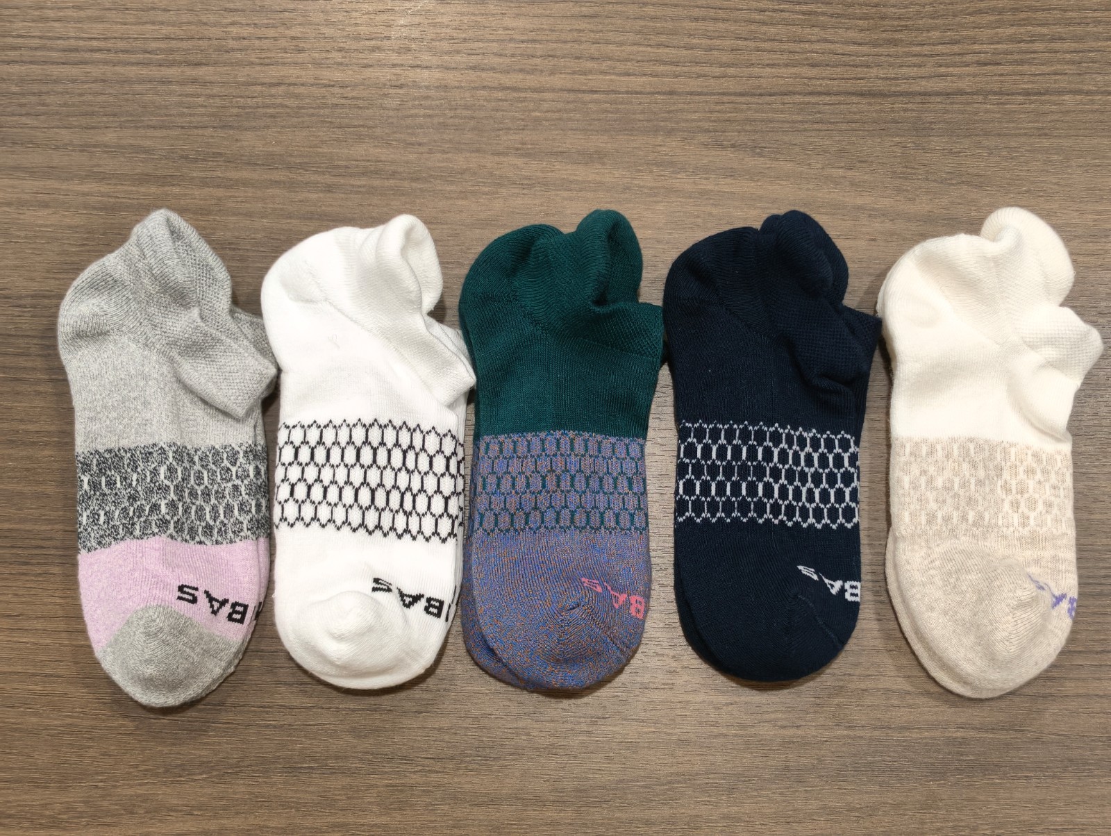 [100% AUTHENTIC] 5 PACK Women’s Tri-Block Bombas Socks🐝 S, M, L (Multi Colors)