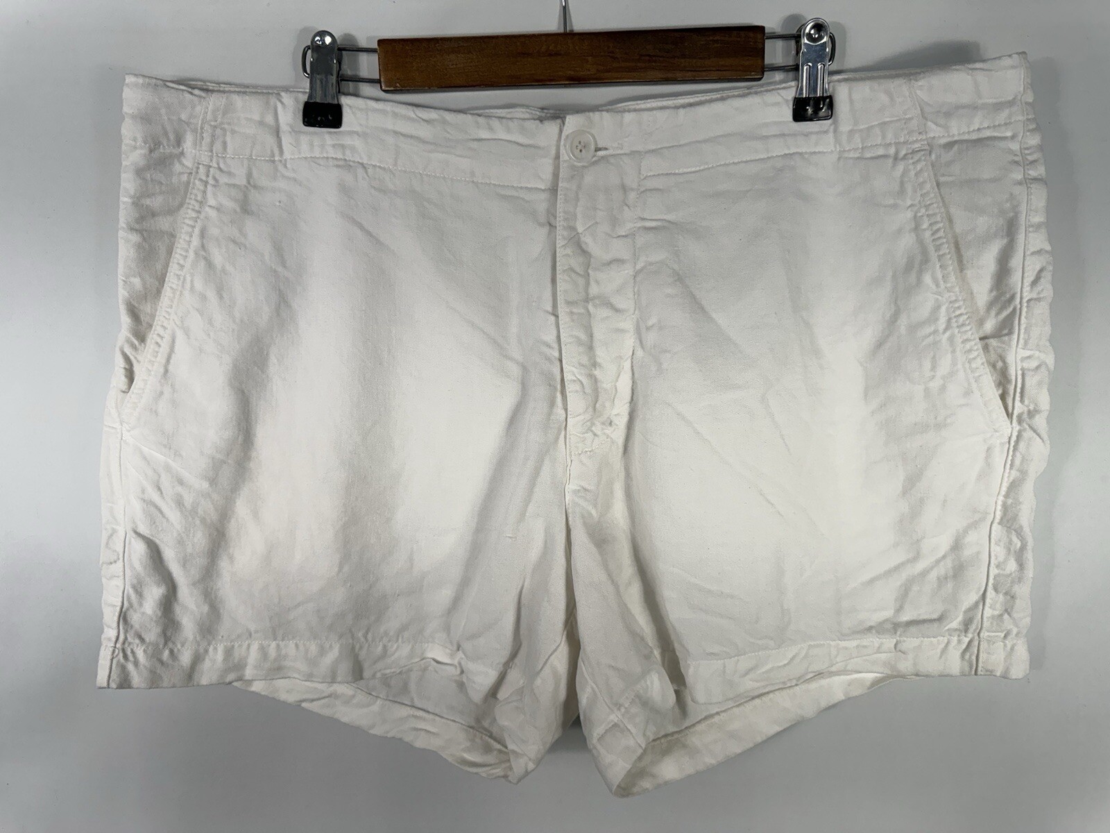 Aspesi Women’s Size 56 White 4 Inches Inseam Linen Shorts