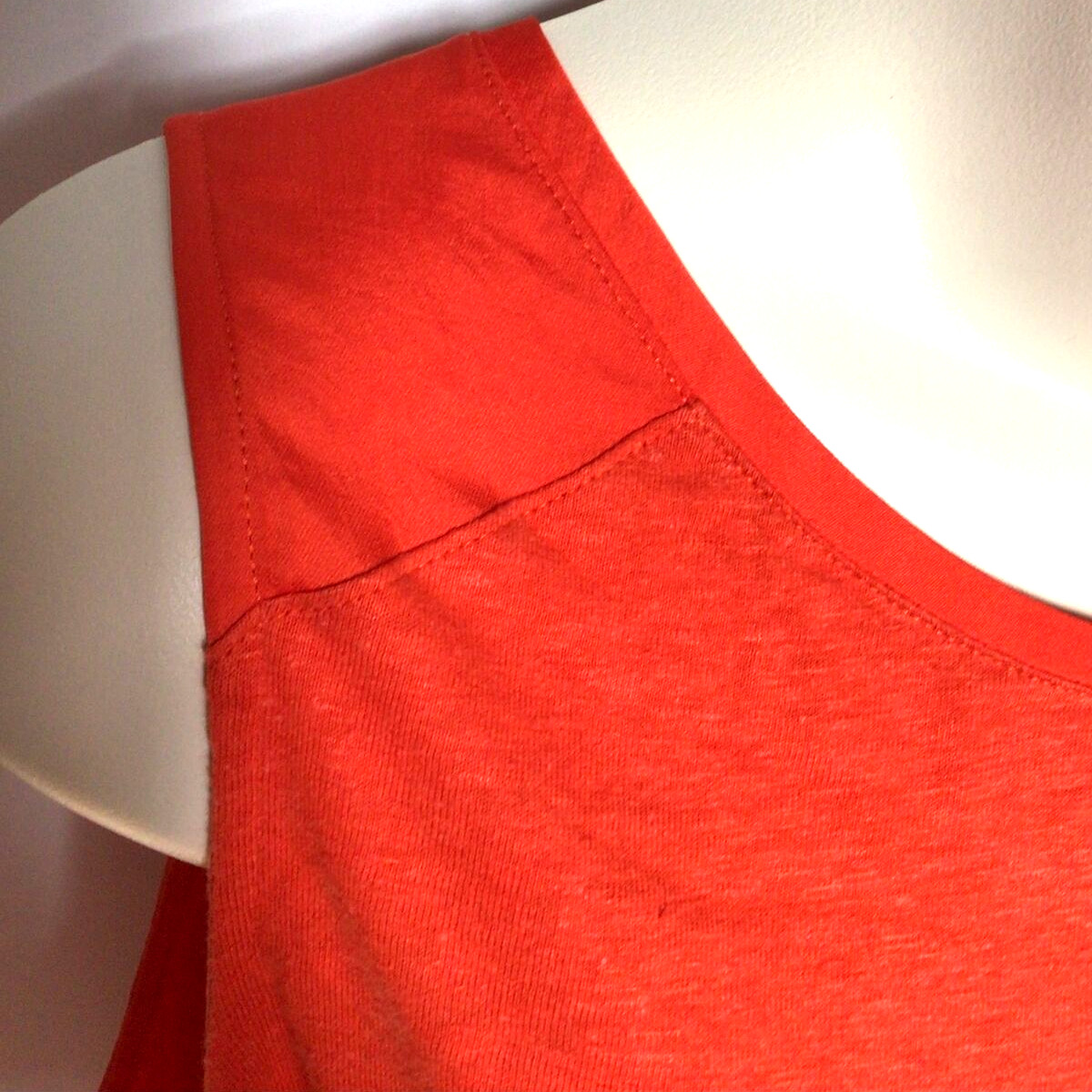 Women’s Size 2 (Large) CHICO Sleeveless Orange Shirt, NWT 55% Linen 45% Rayon