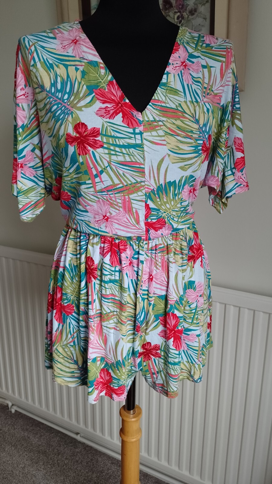 STRETCH LOOSE FIT VISCOSE PLAYSUIT – WORN ONCE – 8.