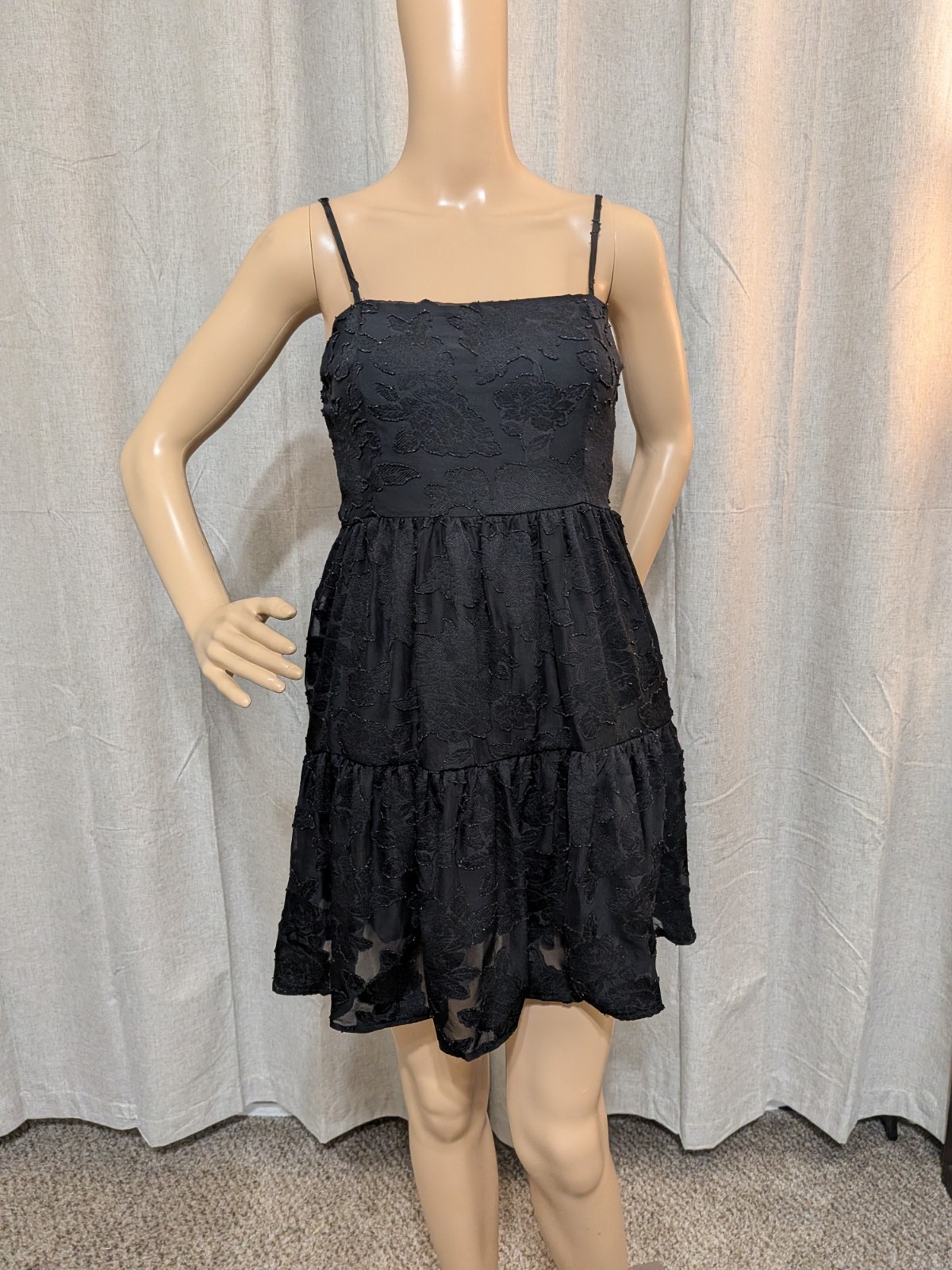 Black lace babydoll dress with adjustable straps Size Small by Forever 21