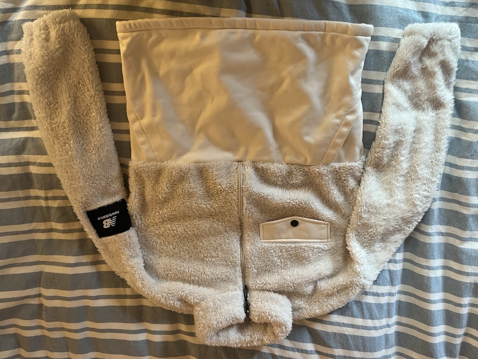 New Balance Women’s Fleece Jacket Cream, 1/4 Zip, Long Sleeve, Size Small