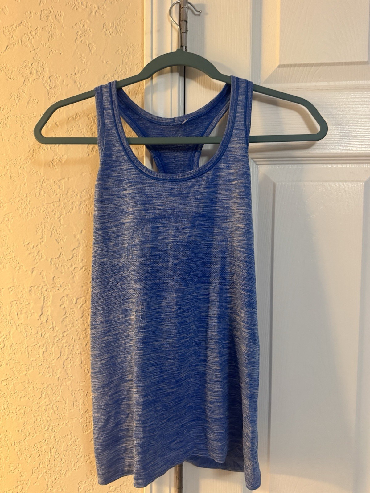 Lululemon Swiftly Tech Racerback Tank Top Blue Size 6 Womens Athletic Running