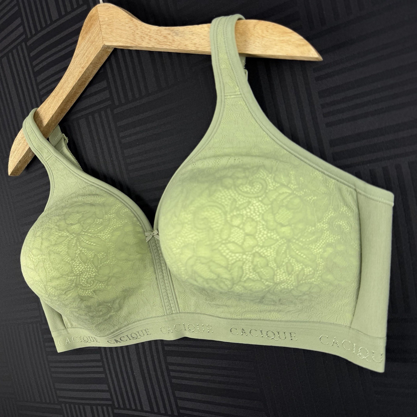 Cacique Womens 44DD Green Lightly Lined No Wire Free Full Coverage T-Shirt Bra