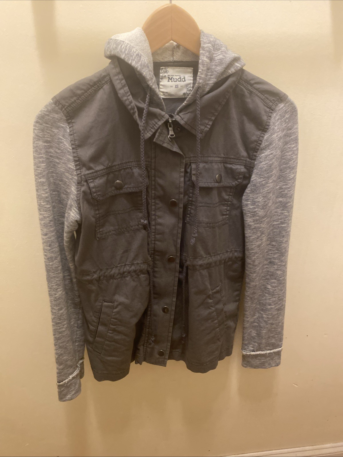 Mudd Women’s Gray Hooded Jacket Drawstring Waist Snap Buttons Pockets Size L