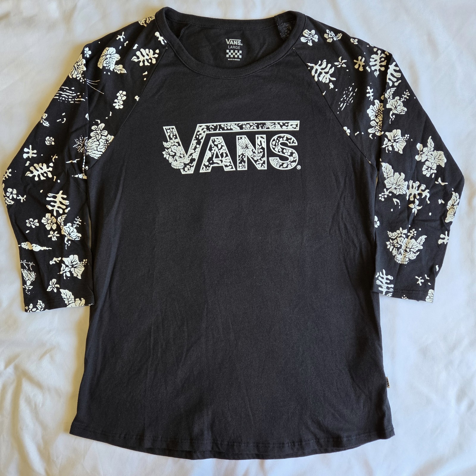 Vans Off The Wall Women’s XS, L, XL Black Raglan Grunge Graphic T-Shirt Tee New