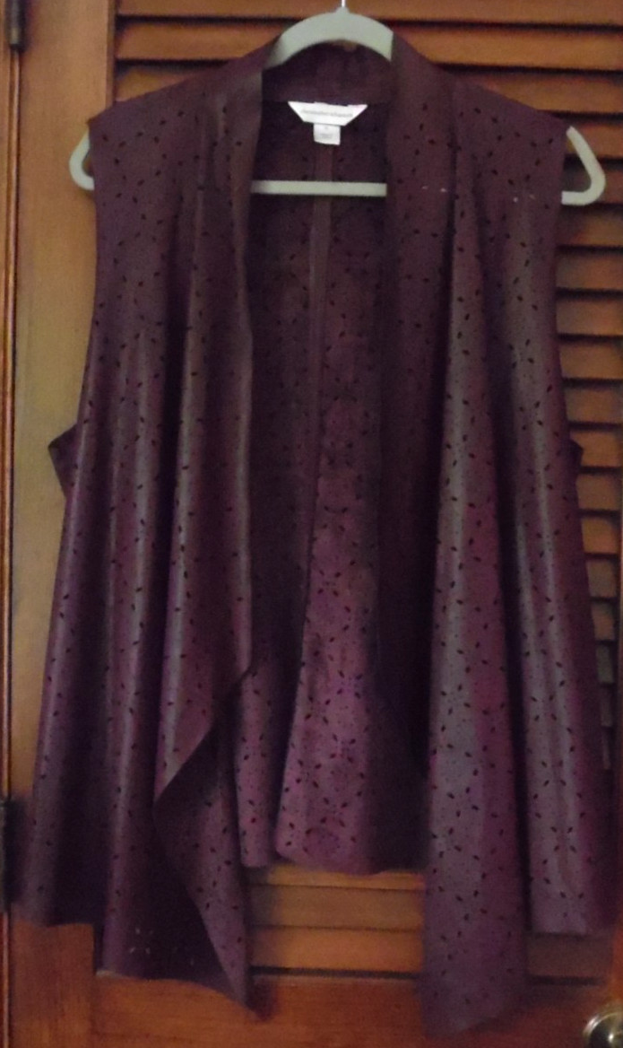 Christopher & Banks Burgundy Polyurethane / Polyester Vest Size XL