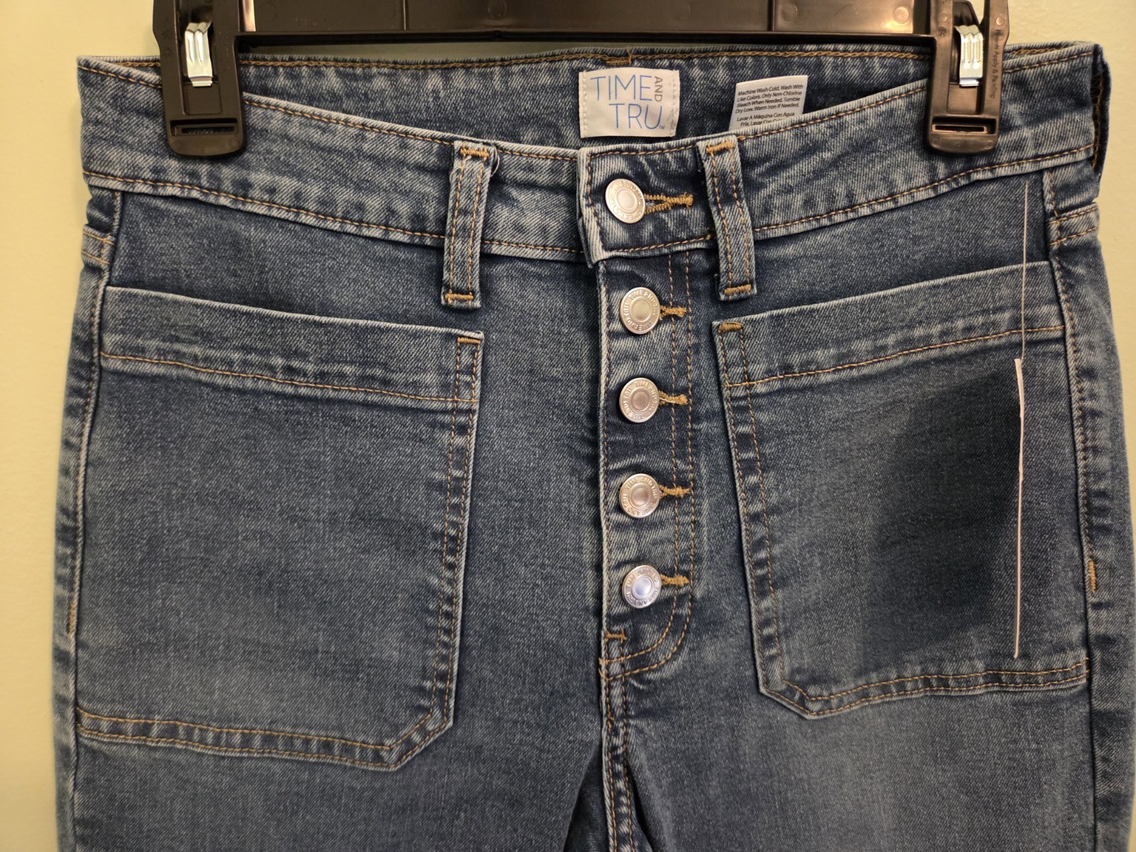 Time and Tru Women’s SIZE 6 Button Fly Regular Fit Flare Jeans Blue #10726