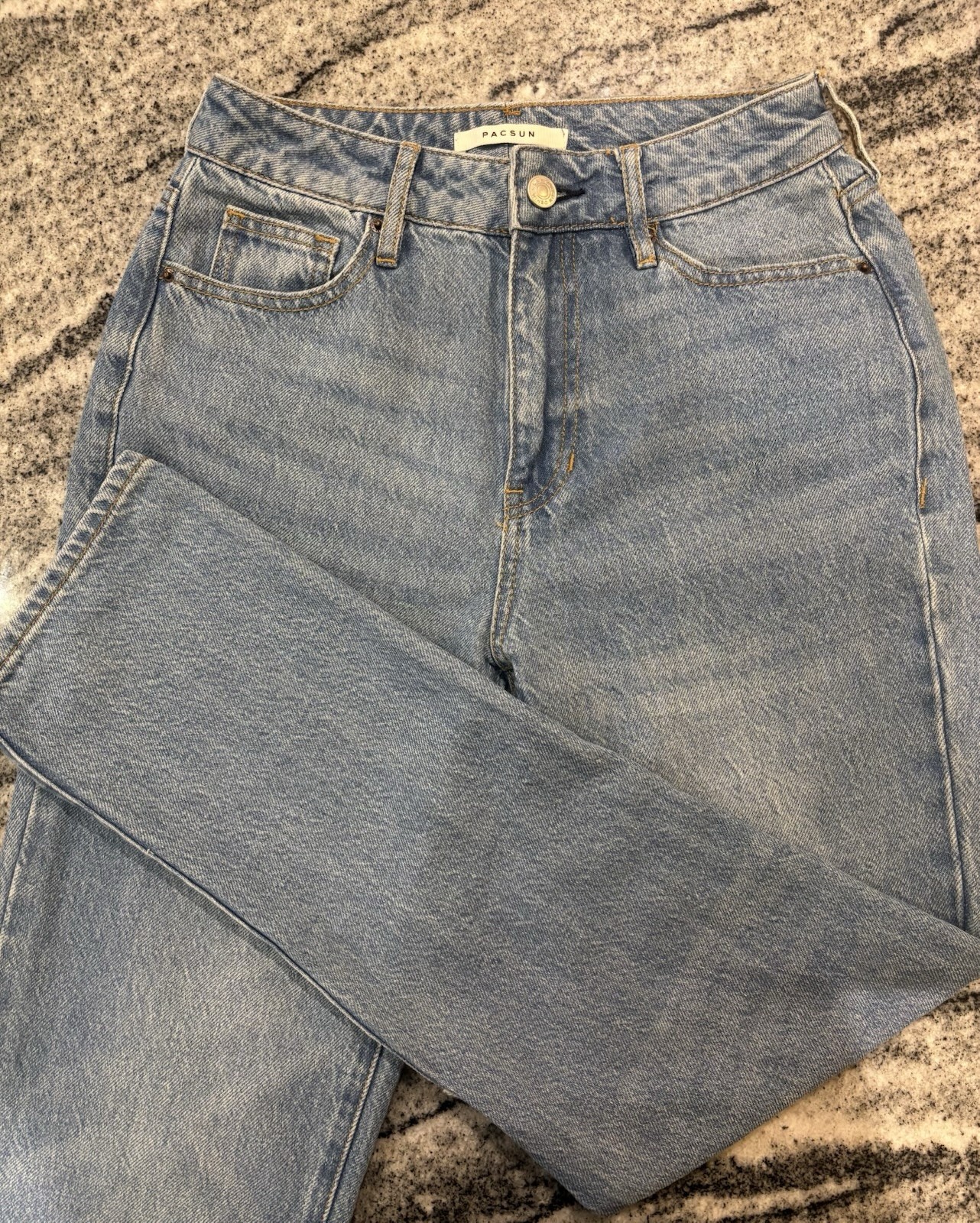 PacSun Women’s Mom Jeans Blue Light Wash High Rise Denim Size 24