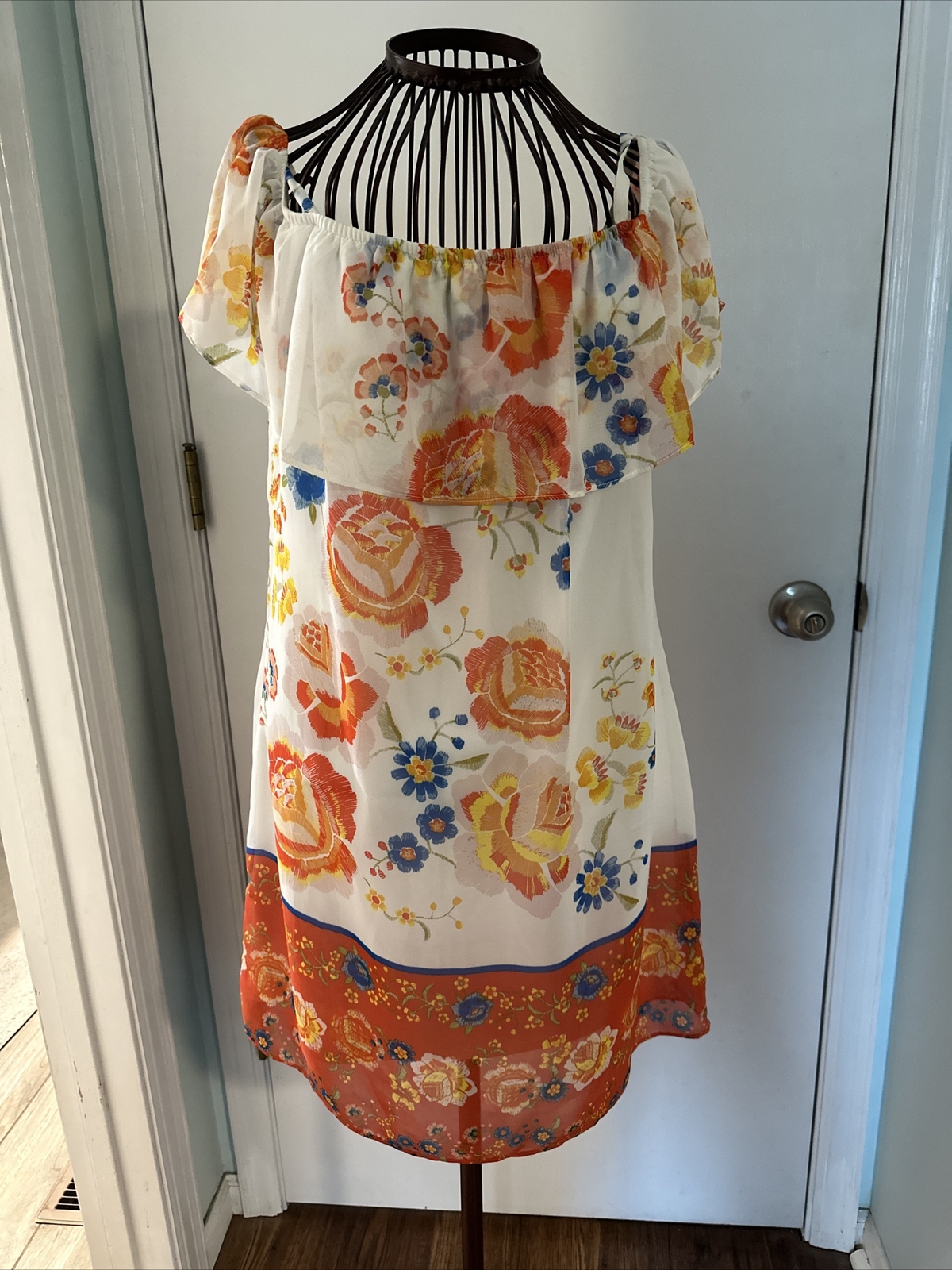 a buyer M floral summer dress white orange blue