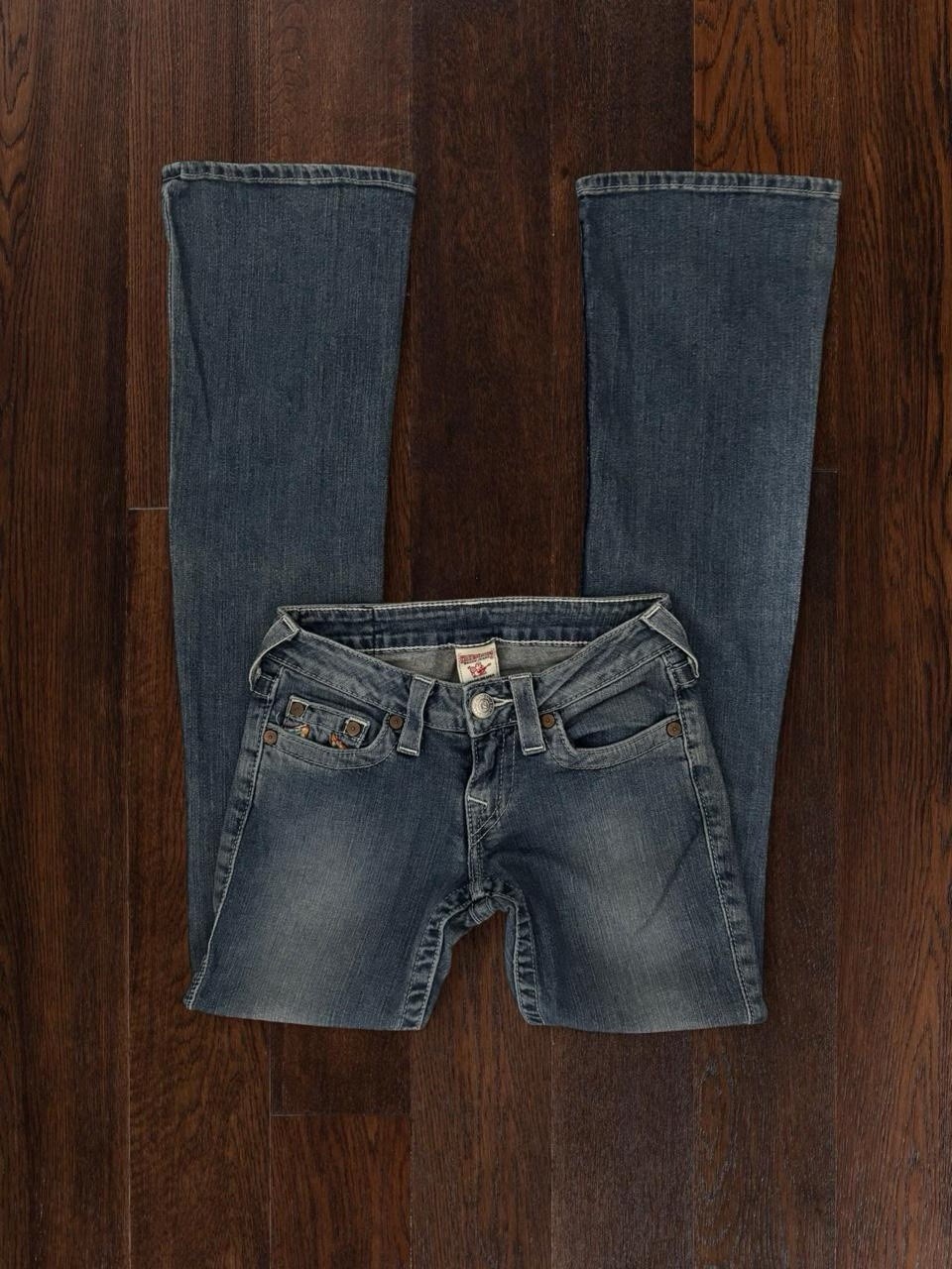 True Religion Low Rise Flared Women’s Y2K Jeans Size 24